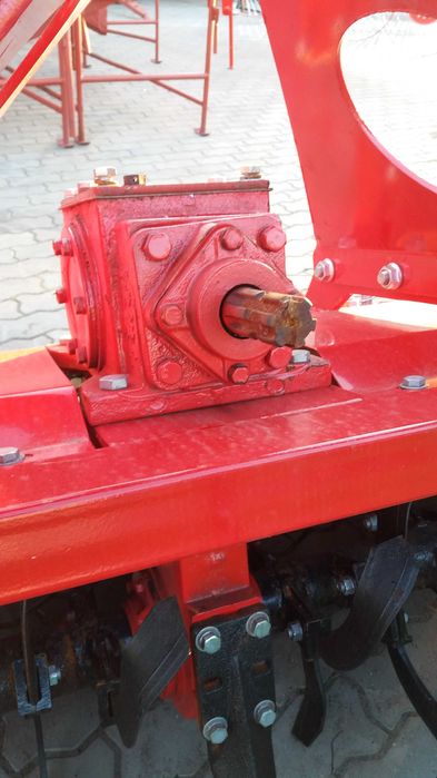 грунтофреза Wirax BOMET фреза Зоря Польская почвофреза Бомет