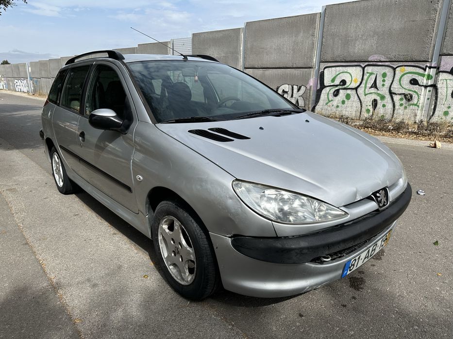 Peugeot 206 SW (Carrinha) – Económica e Familiar (228.813 km)