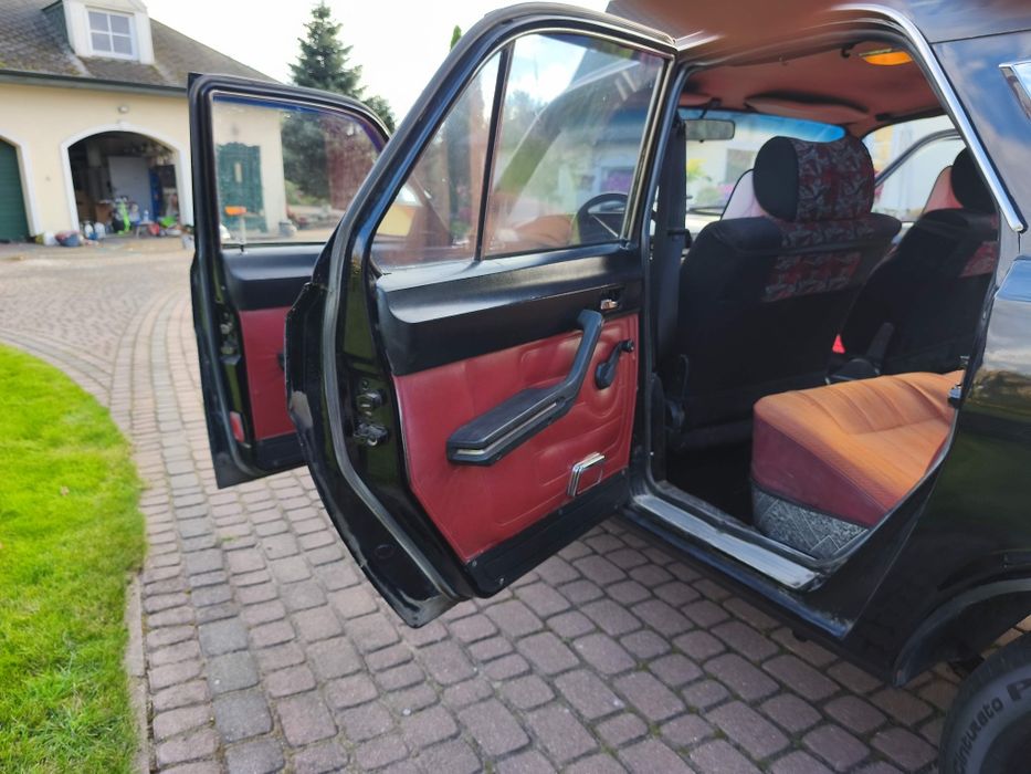 Wołga GAZ 2410 po małym tuningu