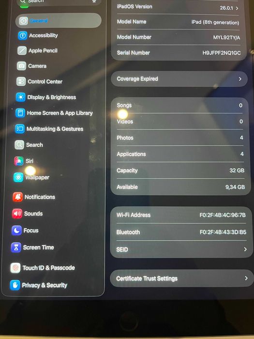 iPad 8 geração + Smart Folio + Apple Pencil, Preto, iPadOS 26