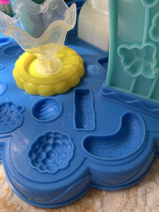 Фабрика морозива б/у play-doh