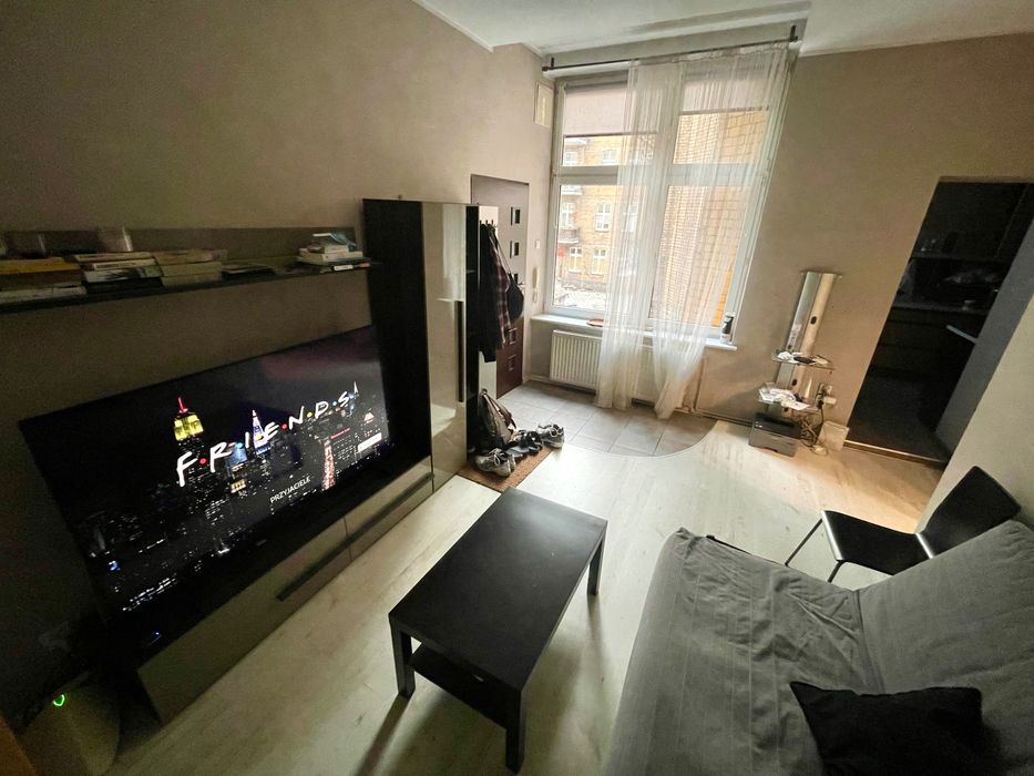 Mieszkanie 42m w kamienicy na Łazarzu.
