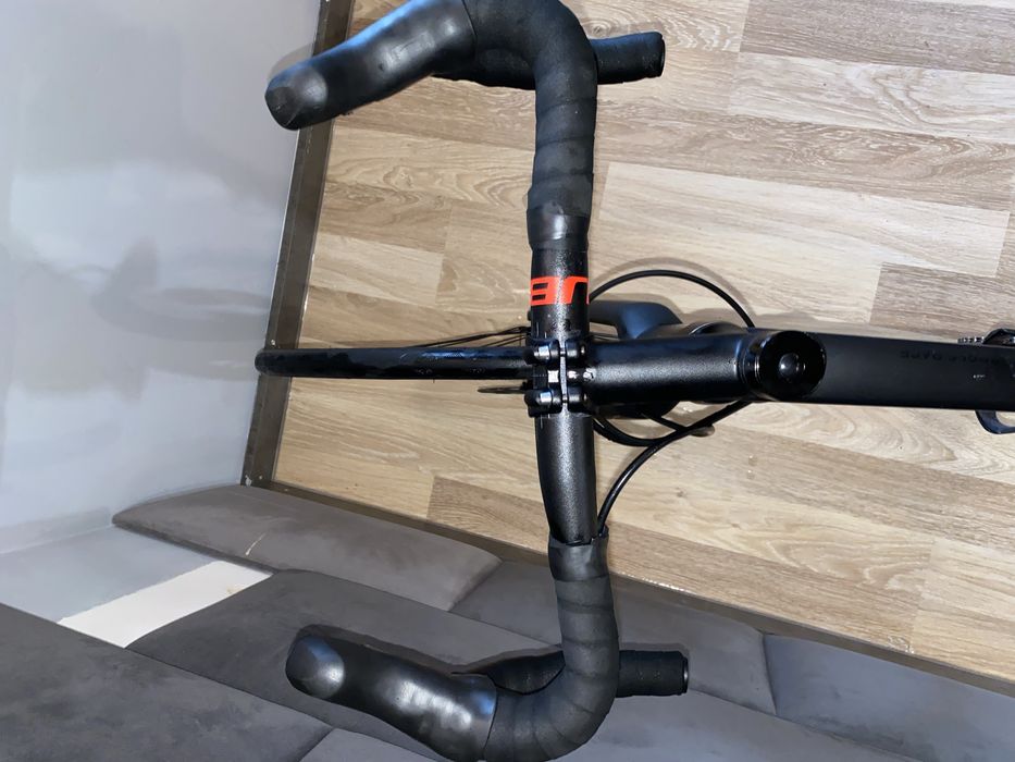 Rower grawel Cube cross race