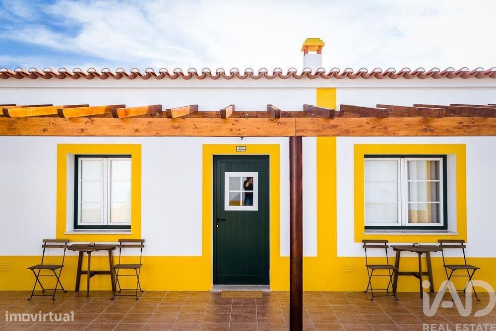 Espaço Comercial em Santa Vitória e Mombeja de 289,00 m2