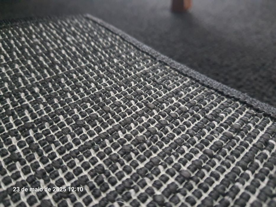 Tapete preto 1,95x1,30
