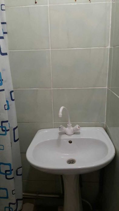 Продам 1к. гостинку на Холодной Горе