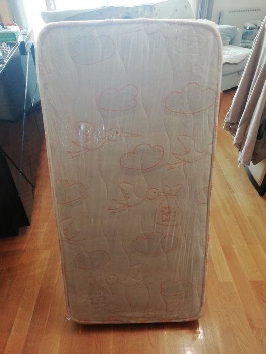 Cama infantil Carbebé (inclui colchão)