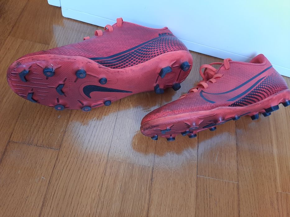 Chuteiras Nike Tamanho 36