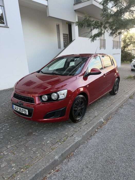 Carro aveo impecavel