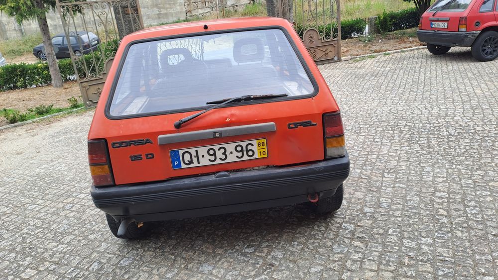 Carrinha Corsa A Fase 1 -- Para peças/restauro