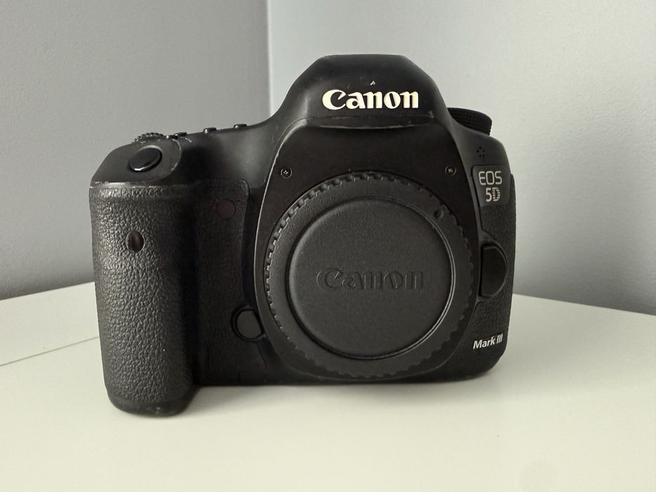 Aparat Canon 5D Mark 3 (pancerny)