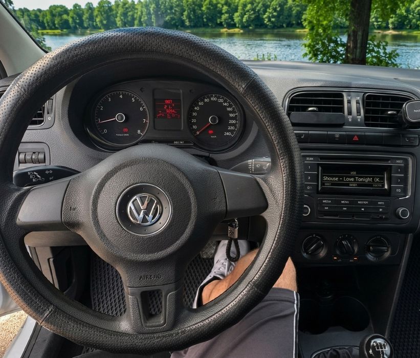 Продам Volkswagen Polo 2013р 1.6 газ/бензин