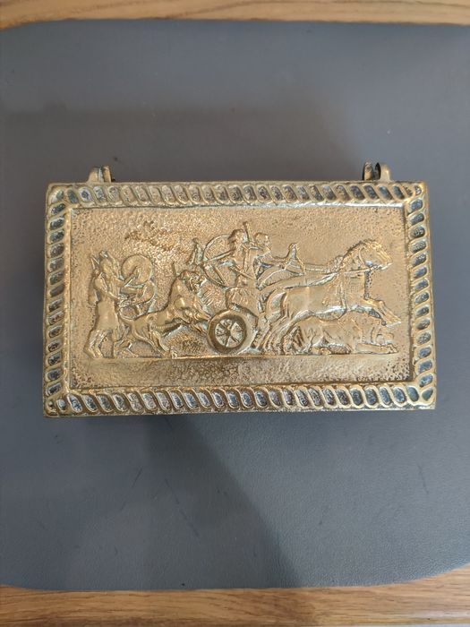 Szkatułka z brązu Francja