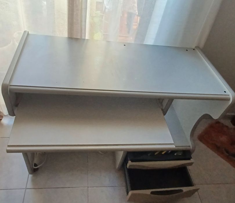 Secretaria de escritório para ter em casa.