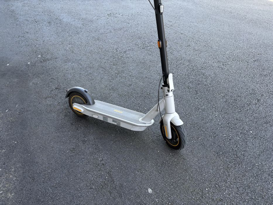 ## 2- Trotinete Ninebot G30 LEII 37 km/h ##64175816696193120