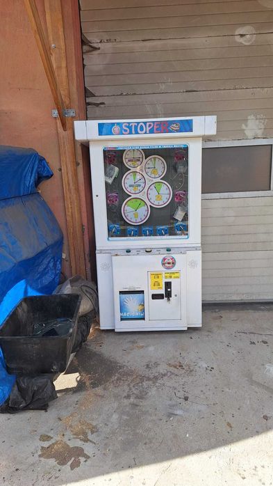 Urządzenie rozrywkowe, dystrybutor zabawek Stoper