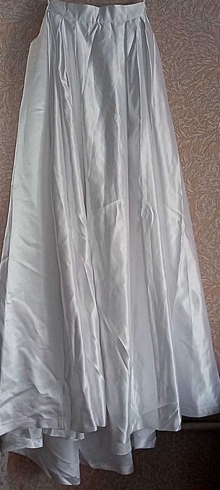 Сукня весільна нова р. талія 64 см, бюст 82 см.