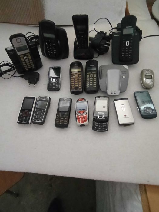 Telefones fixos e móveis