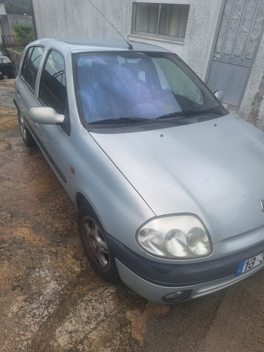 Renault clio de 2001