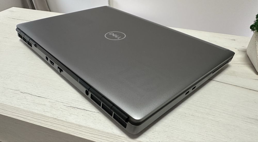 DELL Precision 7550 FHD IPS| i7-10850H|32 DDR4|SSD 512|NVIDIA 4Gb| LTE