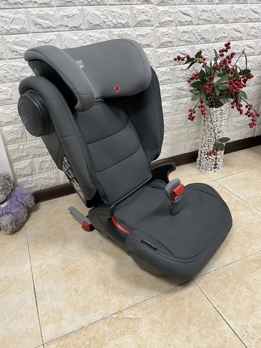 Автокрісло BRITAX ROMER KIDFIX 3 M Група 2/3 (15-36кг) бустер