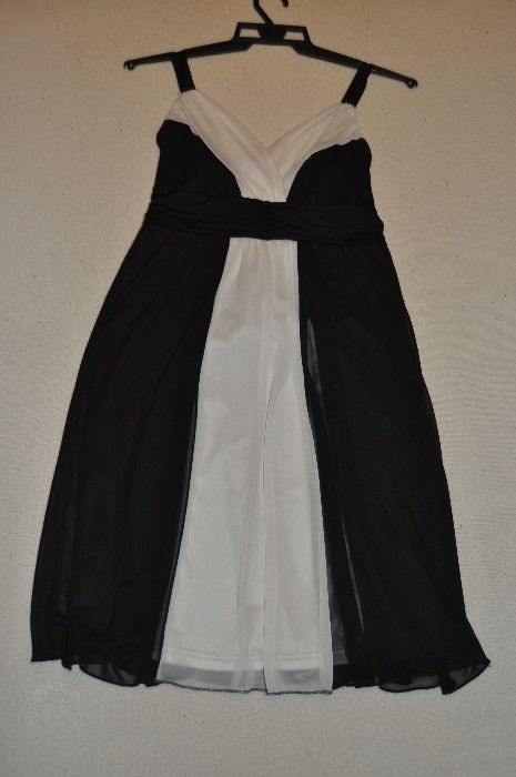 Czarno-biała sukienka r. 36 (S)