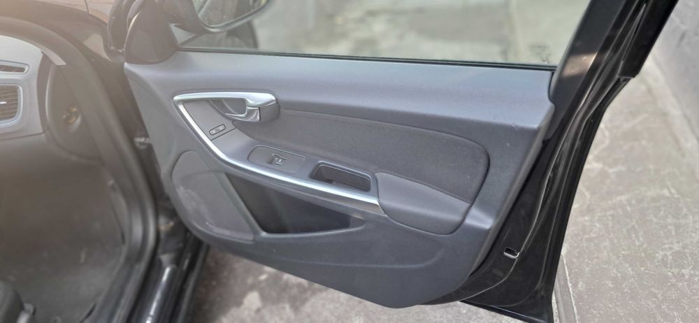 Продам Volvo v60