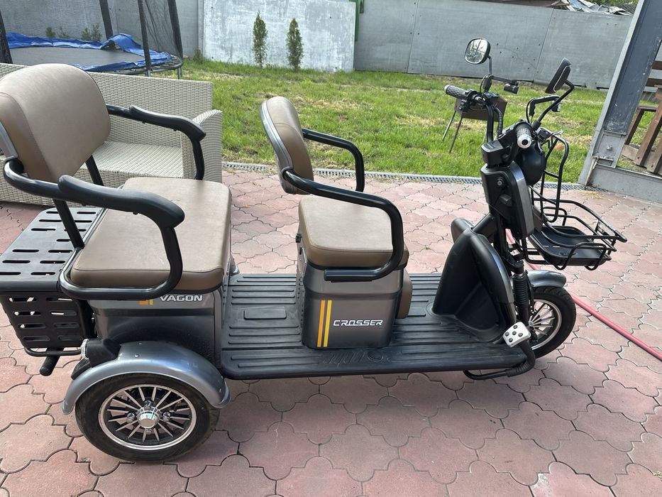 Продам електромотоцикл тримісний