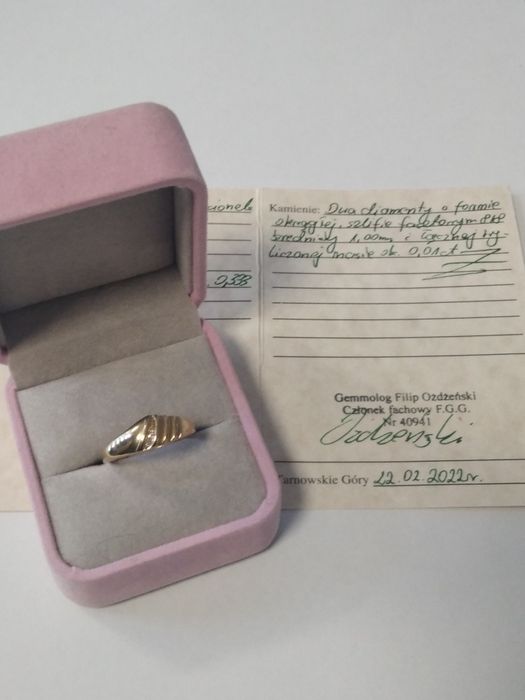 Złoty pierścionek z diamentami złoto 333 rozm. 19