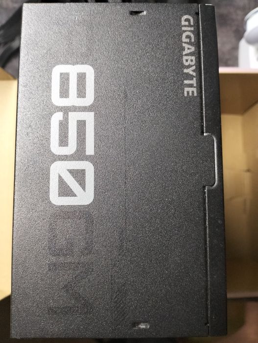 Zasilacz Gigabyte P850GM