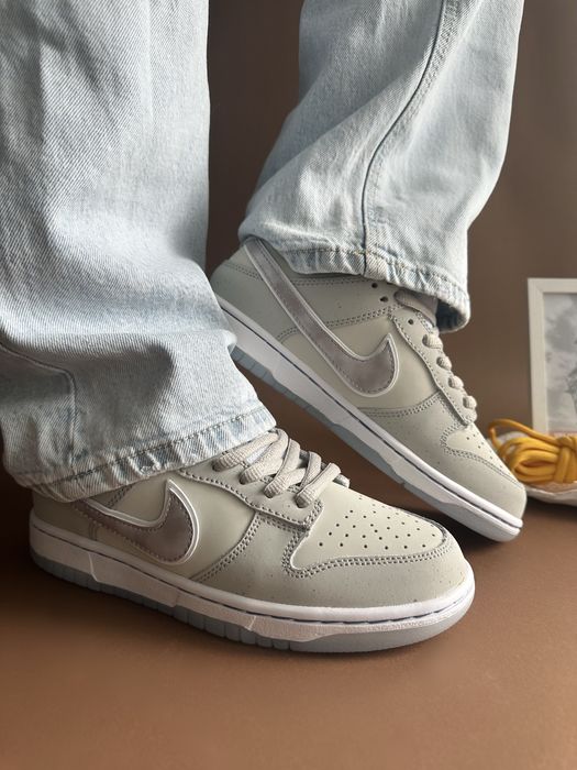 Nike SB Dunk White Lobster