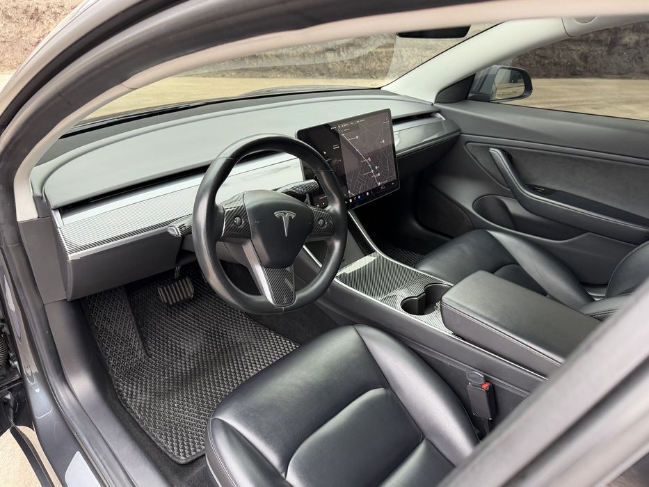 Tesla 3 повний привід, запас ходу 400+, обмін