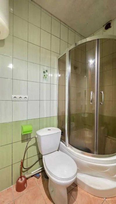 Продам гостинку в районе Аэропорта