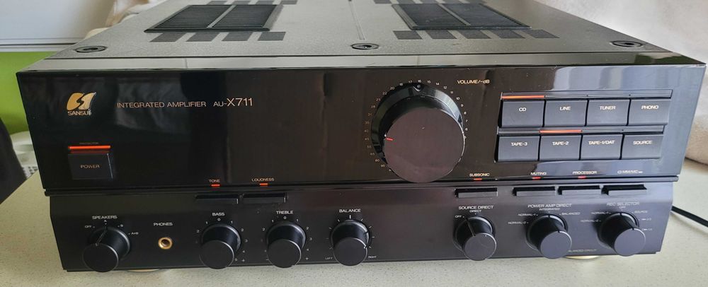 Wzmacniacz stereo Sansui AU-X711