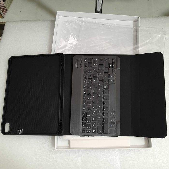 чохли-клавіатури для планшетів (Tablet Keyboard Cases)