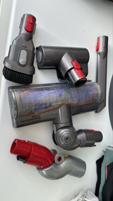 Dyson v10 completo