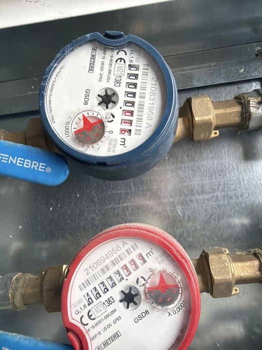 Liczniki hydrauliczne 14 szt skrzynek