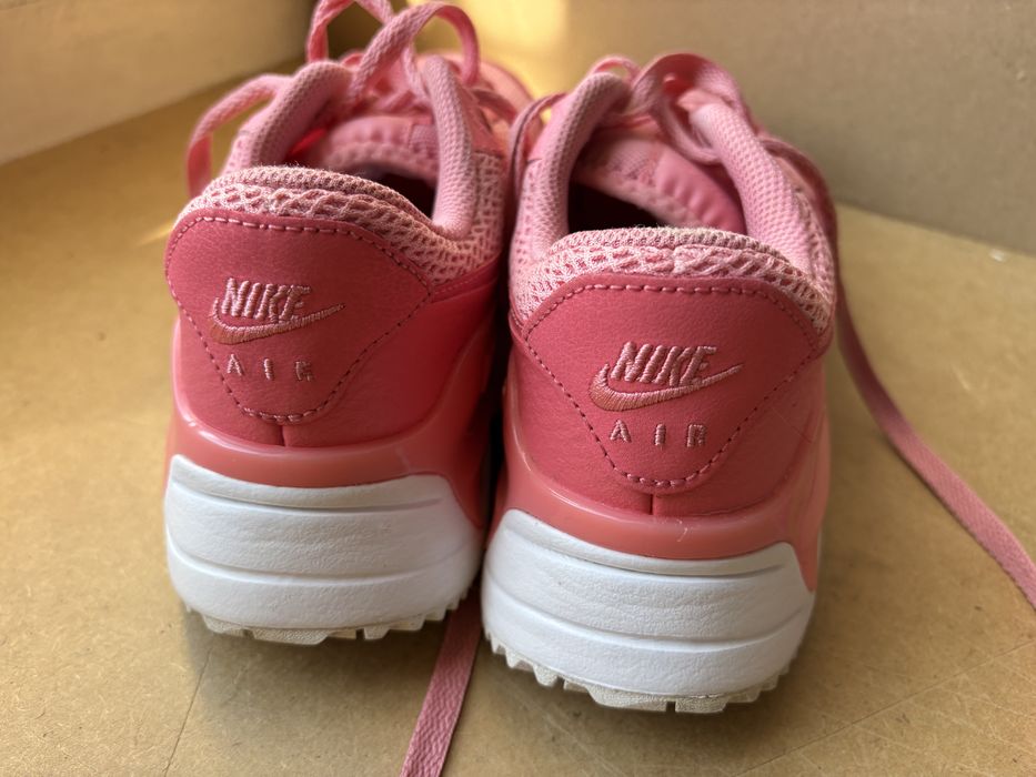 Damskie sneakersy Nike Air Max SYSTM, rozmiar 38 (BS-022)