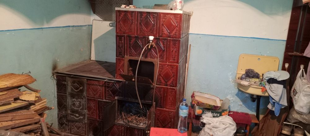 Продається садовий будинок і земельни ділянка Клузів