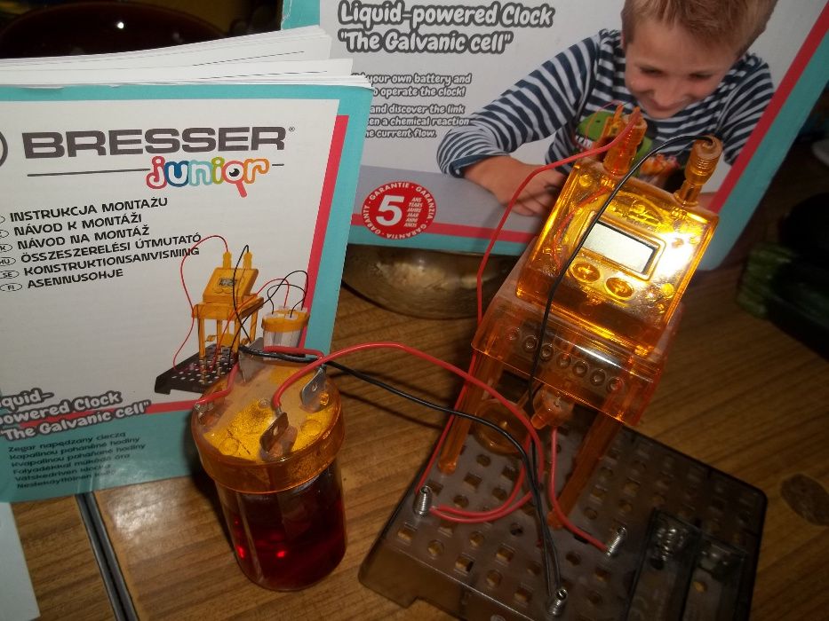 Mały odkrywca, laboratorium, eksperymenty , majsterkowicz, wynalazca