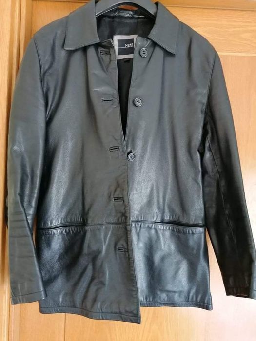 Caso tipo bleser em pele genuína