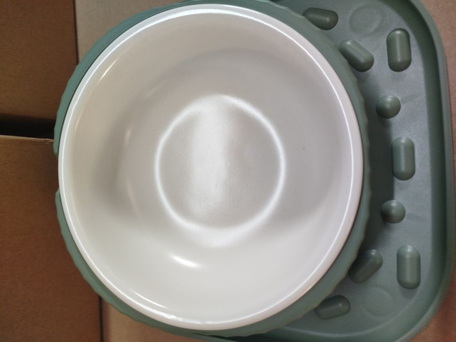 Stylowa miska dla psa lub kota – ceramiczna na podwyższeniu!
