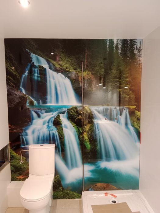 szklarz usługi szklarskie- panele szklane,lustra, kabiny prysznicowe