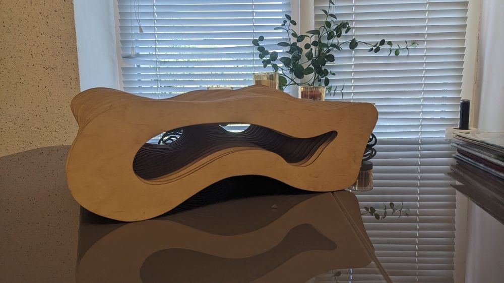 Підставка для вінілових платівок.