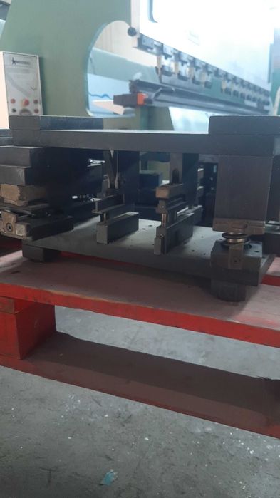 Diversos Cunhos para aluminio series recentes