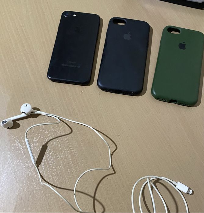 Айфон 7 (128гб) як новий.