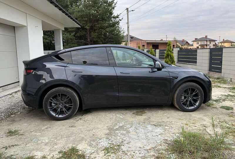 Tesla Model Y 2024 Long Range 82 kWh