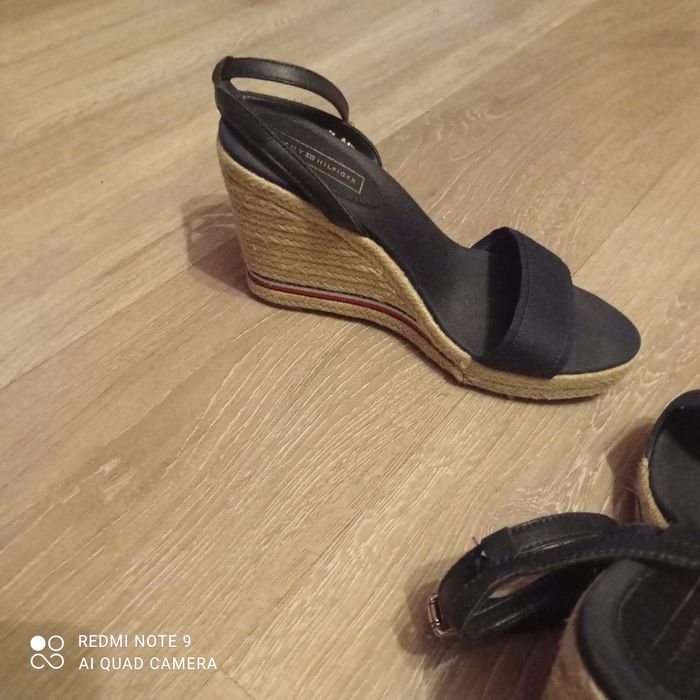 Buty damskie na platformie