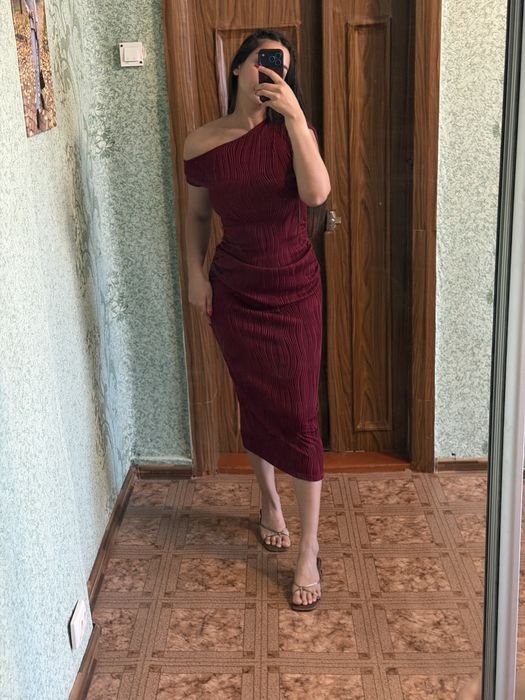 Сукня вечірня