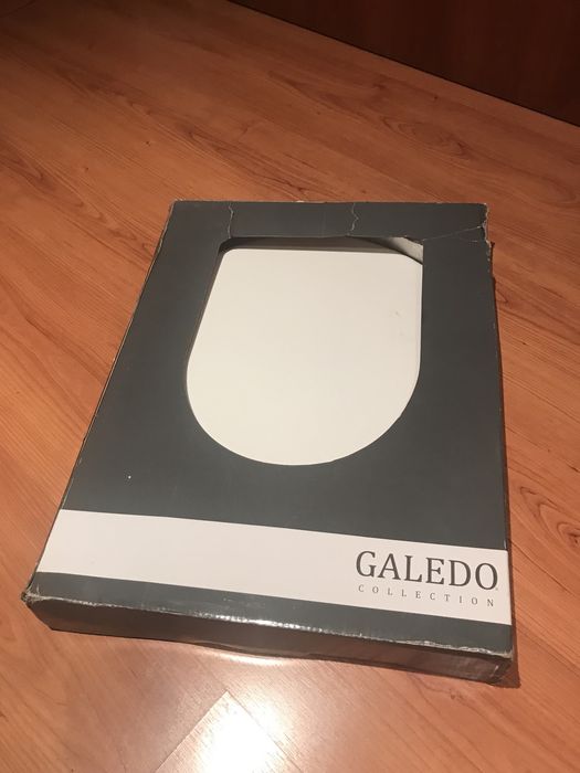 Tampa sanita em madeira lacada branco